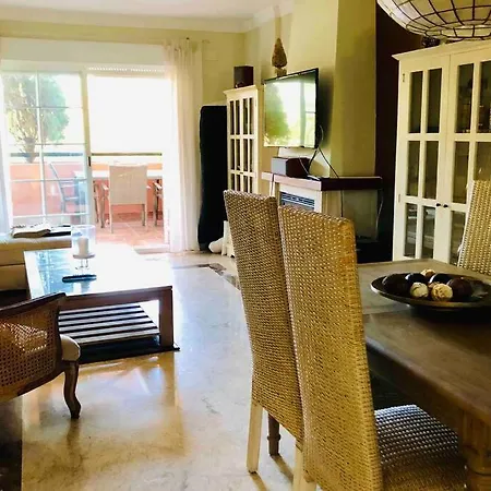 Puente Bright Terrace, Pool & Garden View * Marbella