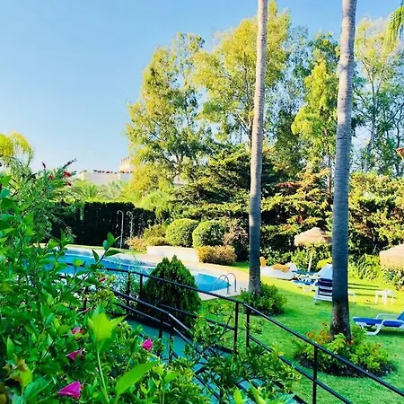 Puente Bright Terrace, Pool & Garden View