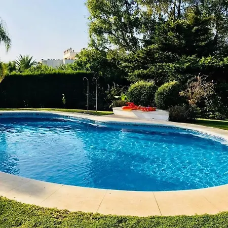 Puente Bright Terrace, Pool & Garden View
