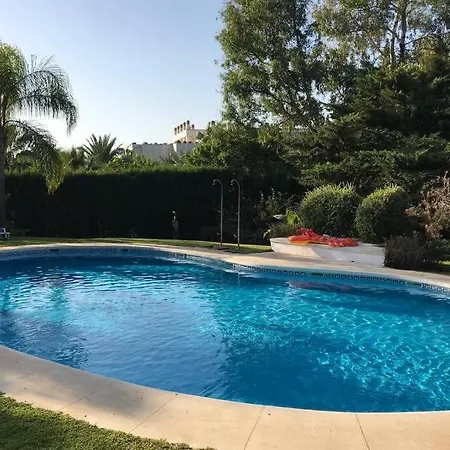 Puente Bright Terrace, Pool & Garden View Apartment