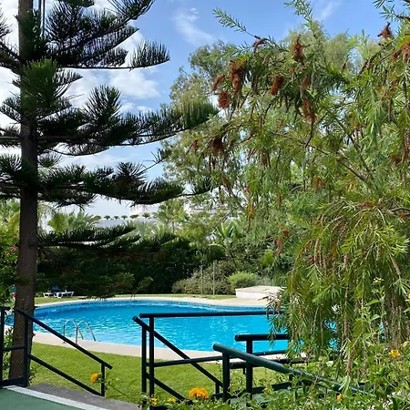 Puente Bright Terrace, Pool & Garden View Marbella