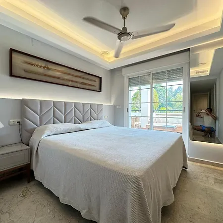 Puente Bright Terrace, Pool & Garden View